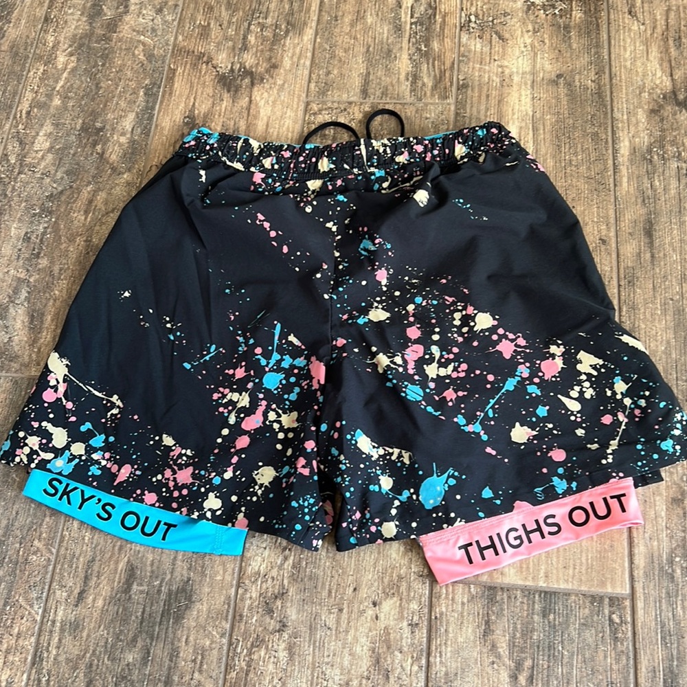 NWOT Chubbies The Paint Party 5.5 ultimate training short size Small